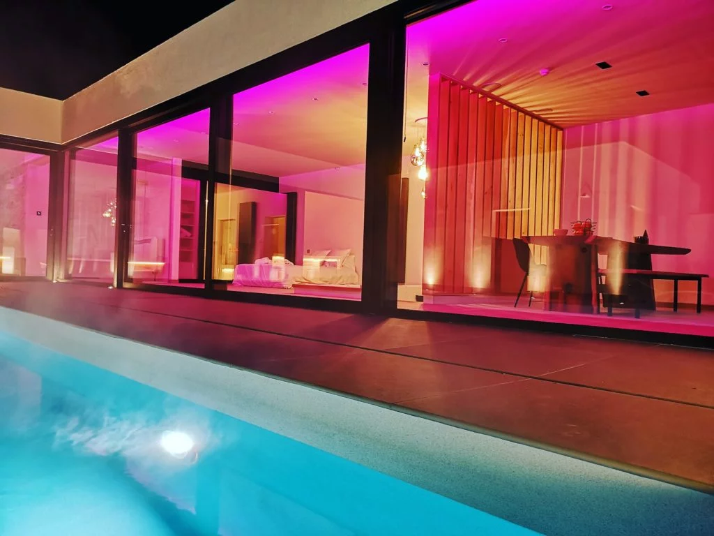 La Suite Villa ouverte sur sa piscine privée